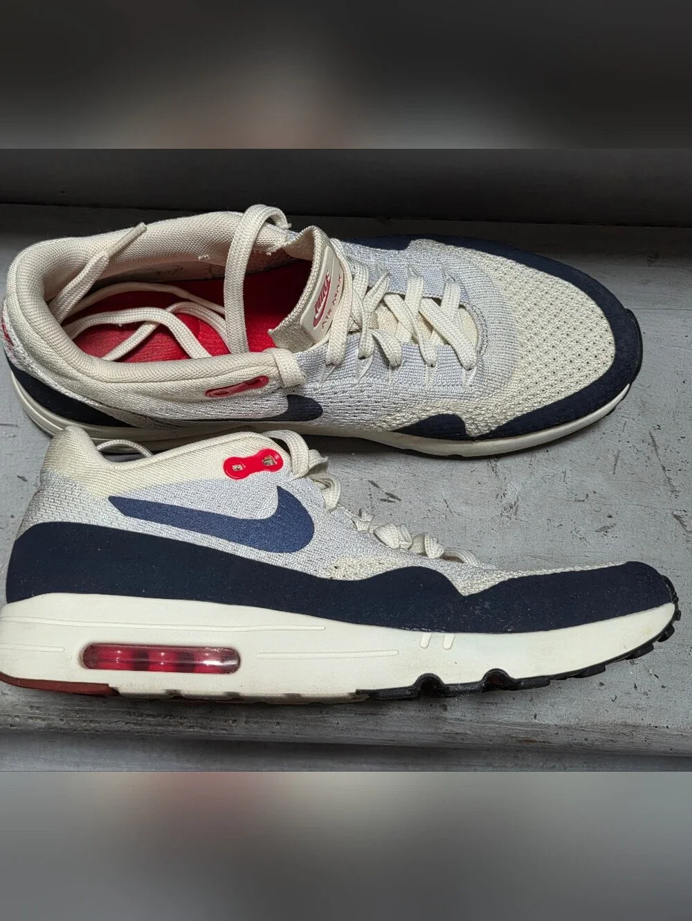 Nike Air Max Sneakers 875942-100 - Picture 6 of 8